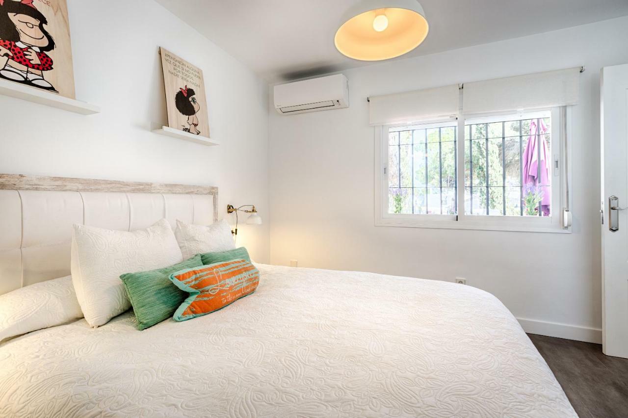 Beachside Cosy Apartment With Pool Estepona Bagian luar foto